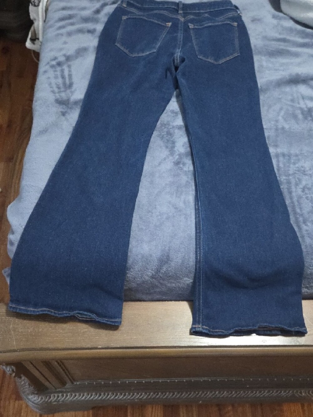 Old Navy Indigo Flare Leg Jeans - Picture 7 of 8